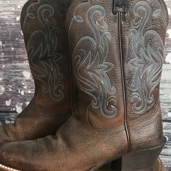 Ariat Shoes - Women's Ariat Boots with Teal Stitching